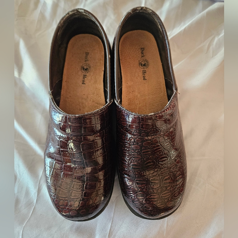 Duck Head Nurse Mates Clogs Becky Brown, size 8